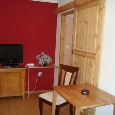Гостевой дом Restaurant A Pension Sorrento Нови-Бор